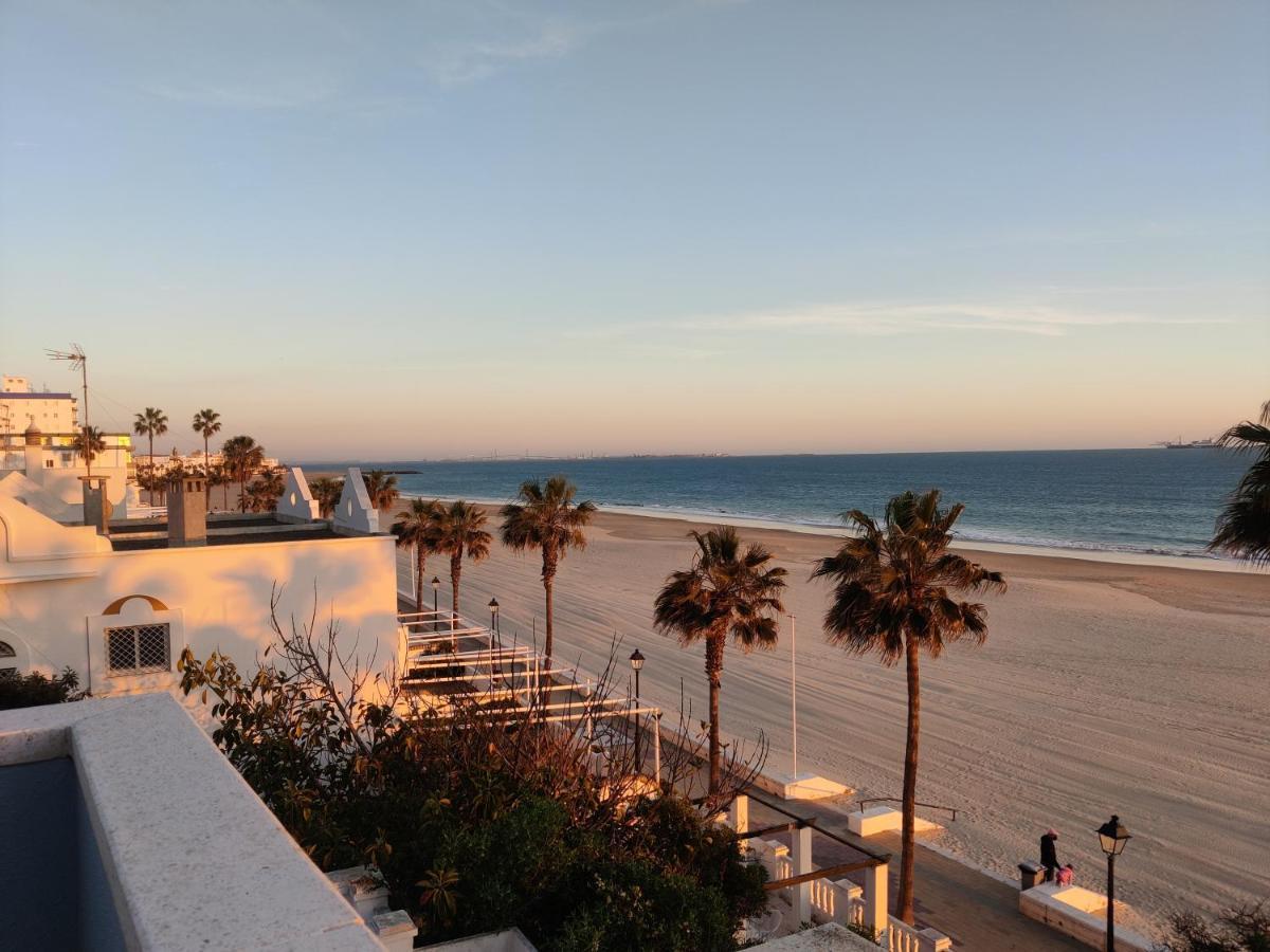 דירות רוטה Atico Al Sol En Primera Linea De Playa מראה חיצוני תמונה
