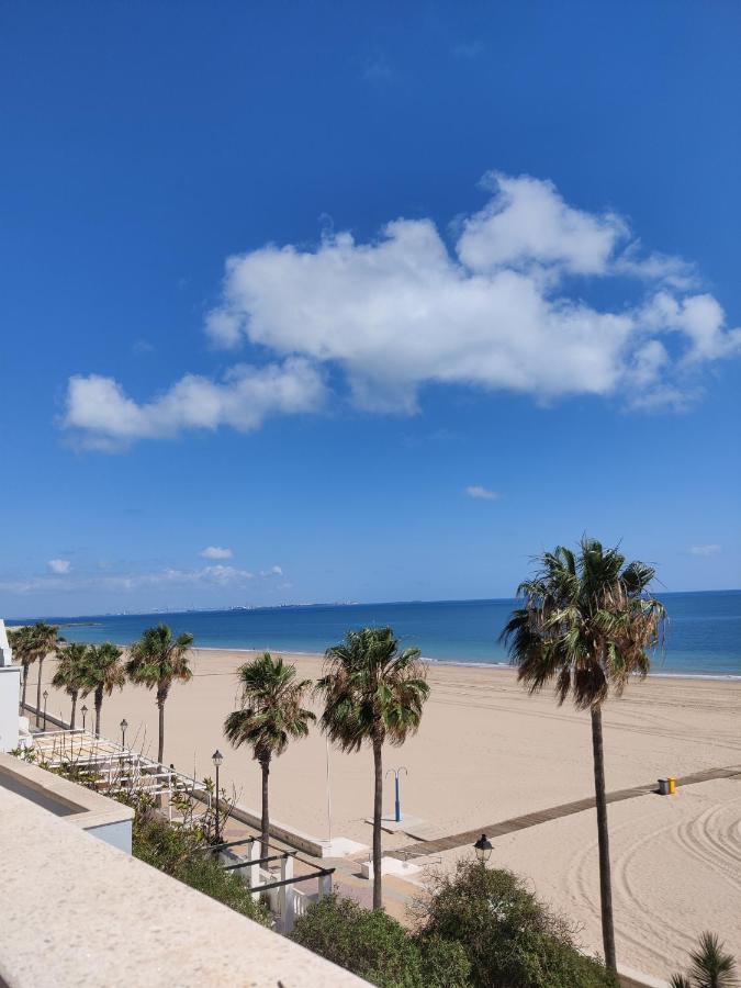 דירות רוטה Atico Al Sol En Primera Linea De Playa מראה חיצוני תמונה