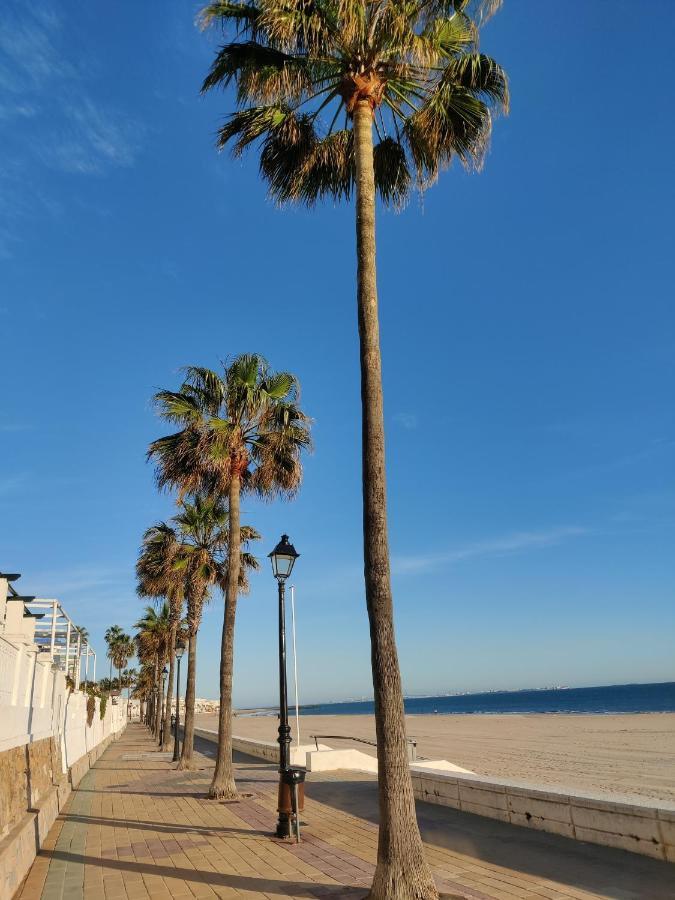 דירות רוטה Atico Al Sol En Primera Linea De Playa מראה חיצוני תמונה