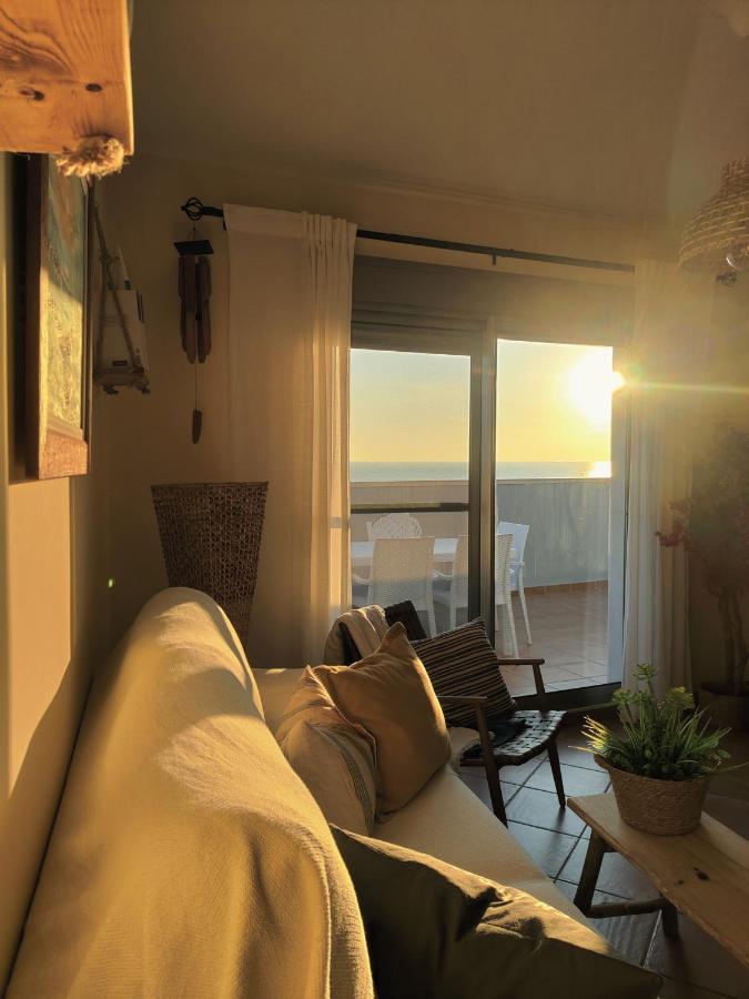 דירות רוטה Atico Al Sol En Primera Linea De Playa מראה חיצוני תמונה